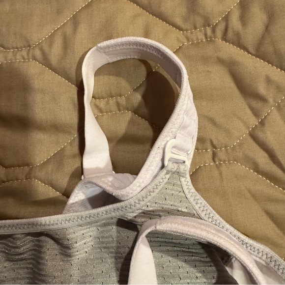 Two Glamorise Sports Bra 46DD White Grey Custom Control Support Adjustable - Picture 15 of 16